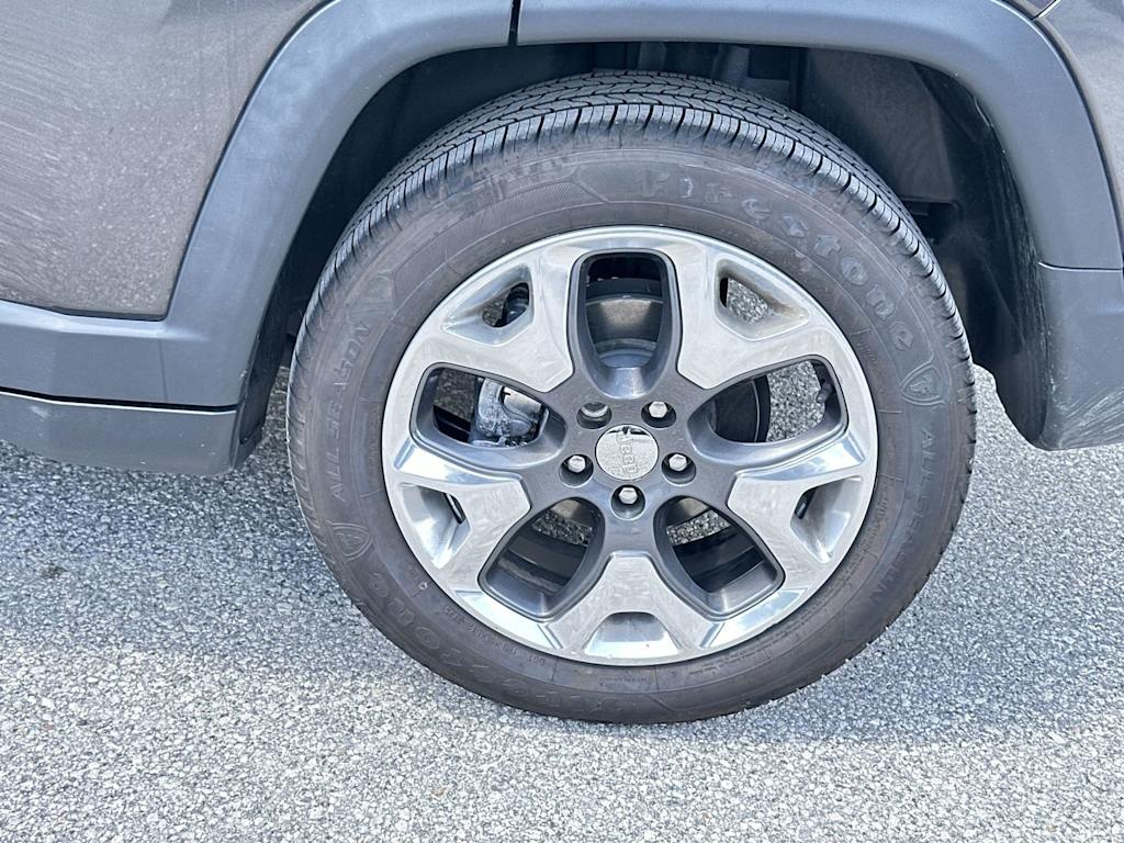 Thumbnail: 2018 Jeep Compass - 8