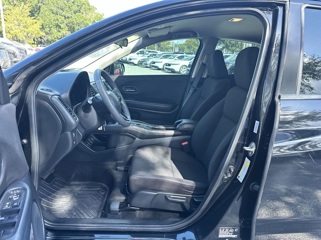 Thumbnail: 2018 Honda HR-V - 8
