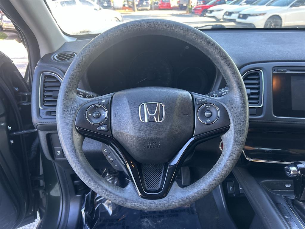 Thumbnail: 2018 Honda HR-V - 3