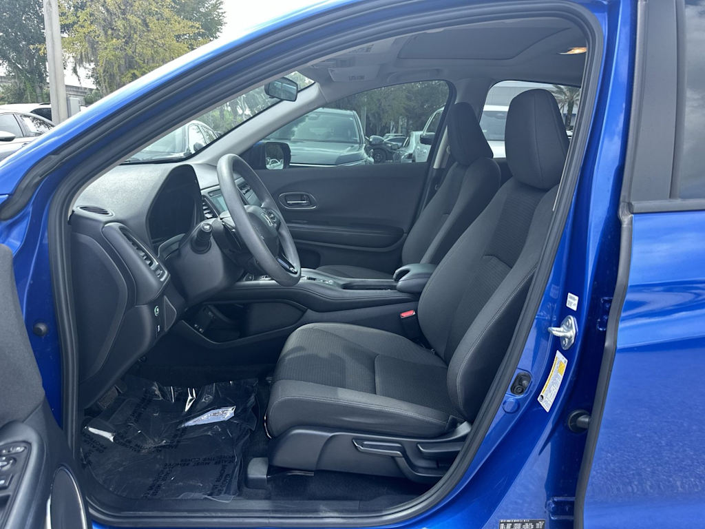 Thumbnail: 2022 Honda HR-V - 8