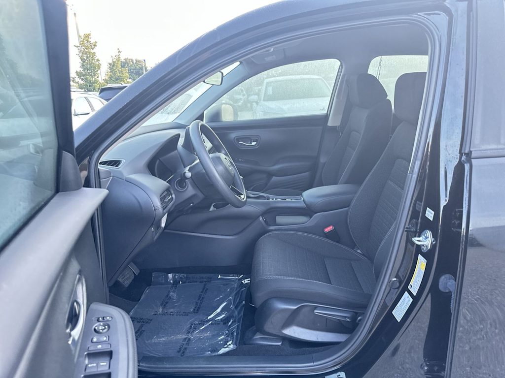 Thumbnail: 2025 Honda HR-V - 9