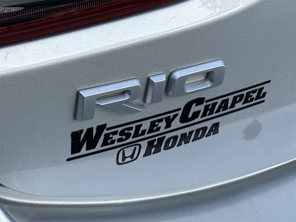 Thumbnail: 2022 Kia Rio - 18