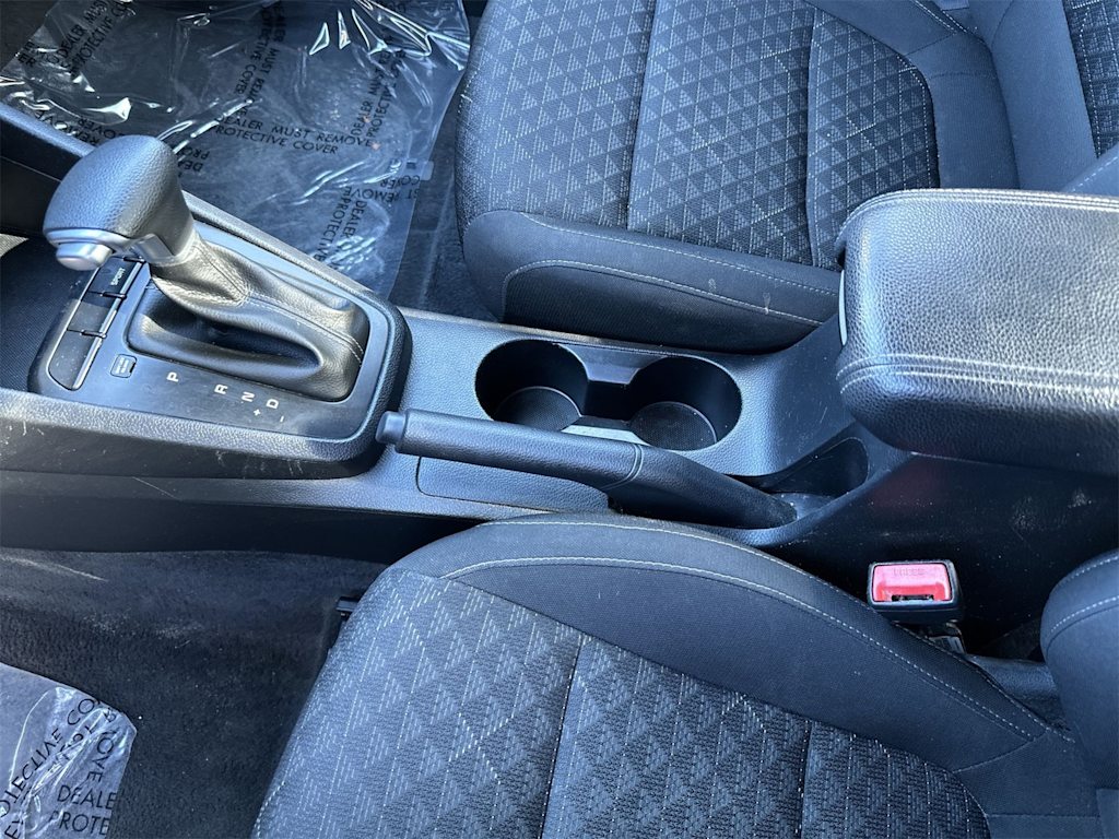 Thumbnail: 2022 Kia Rio - 22