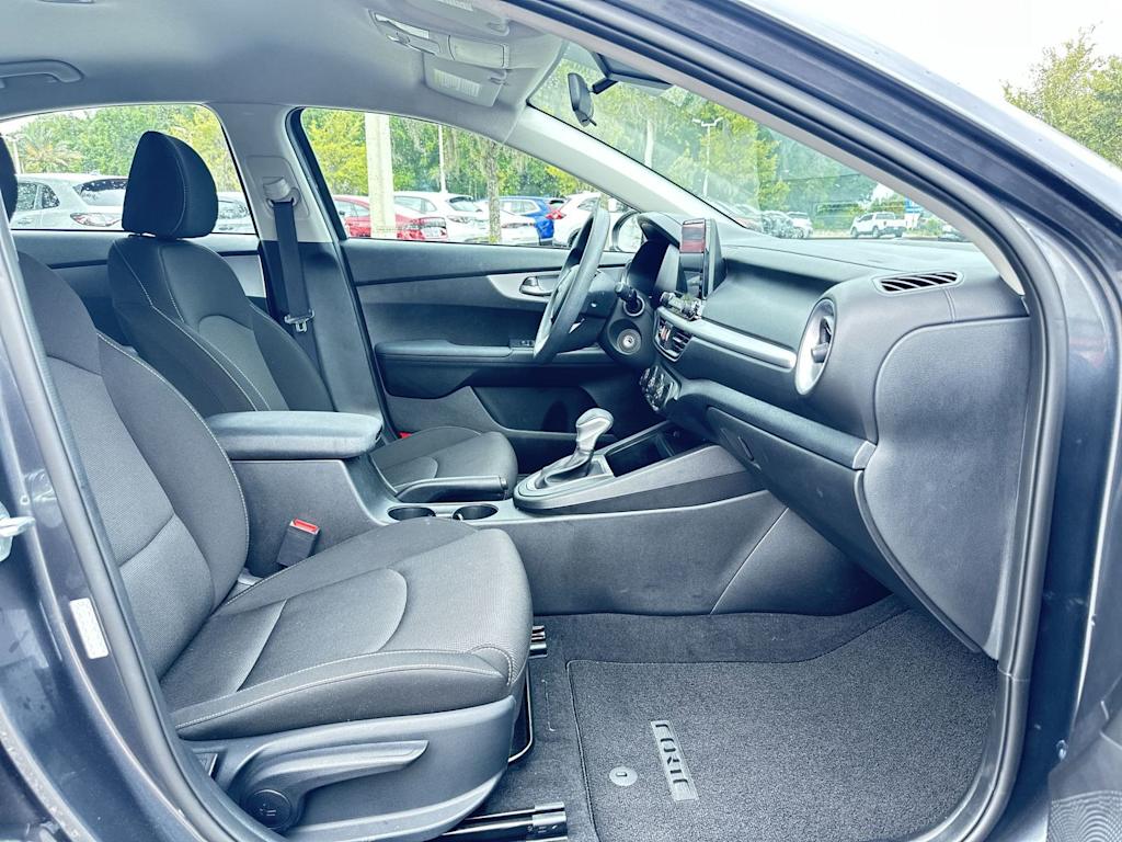 Thumbnail: 2024 Kia Forte - 22