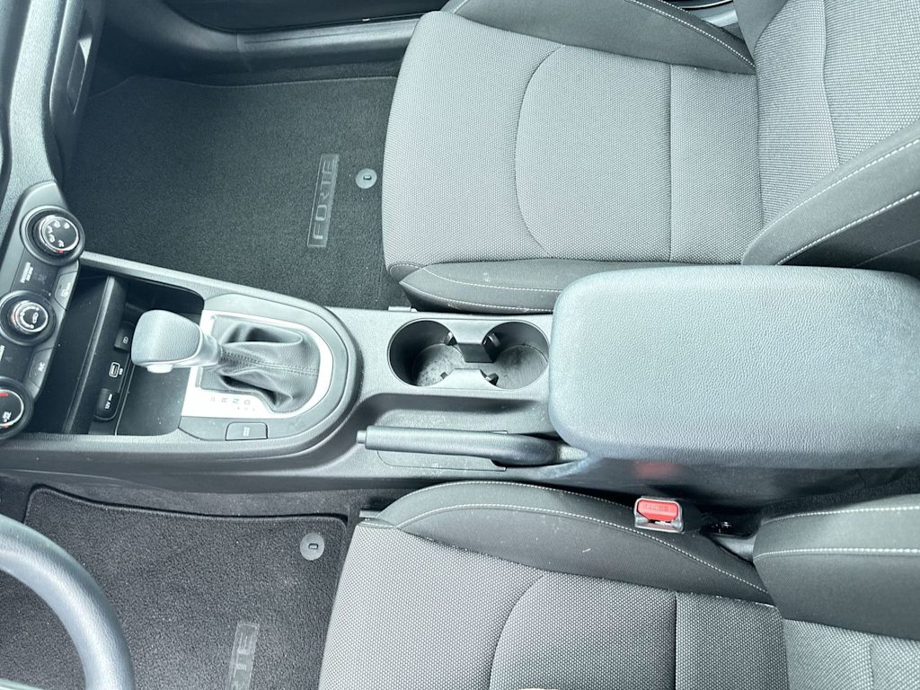 Thumbnail: 2024 Kia Forte - 11