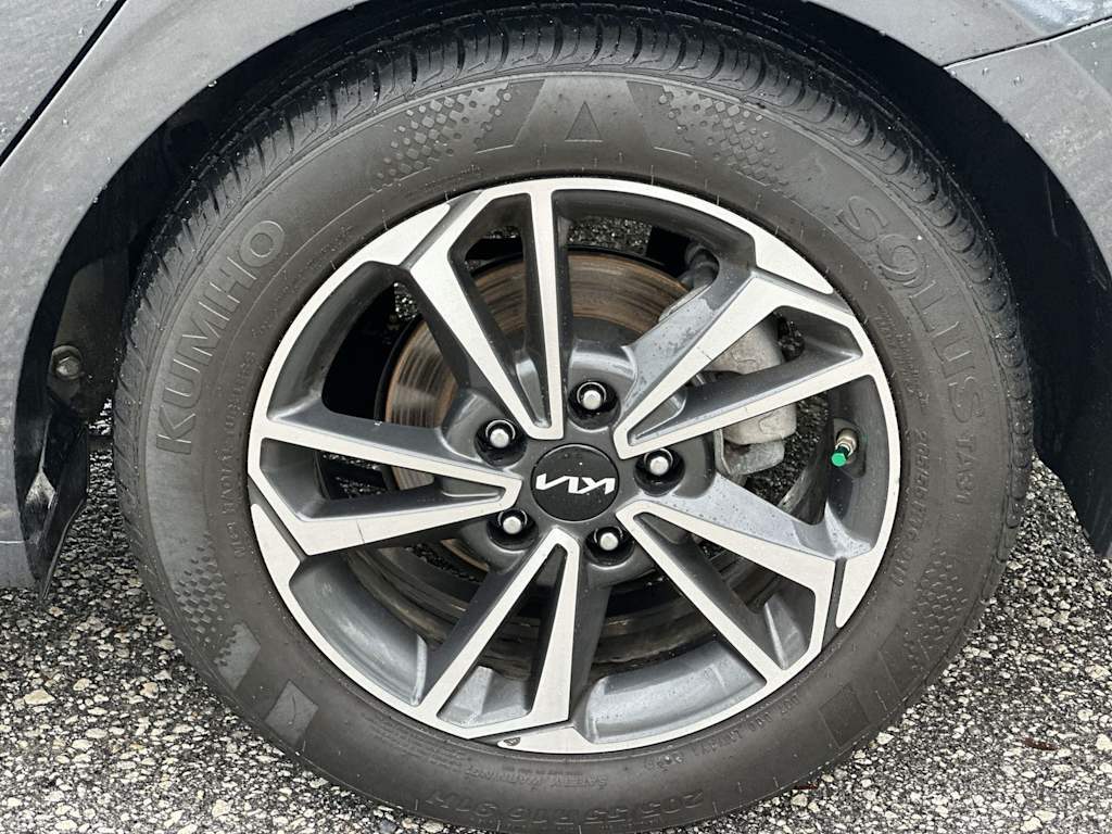 Thumbnail: 2024 Kia Forte - 6