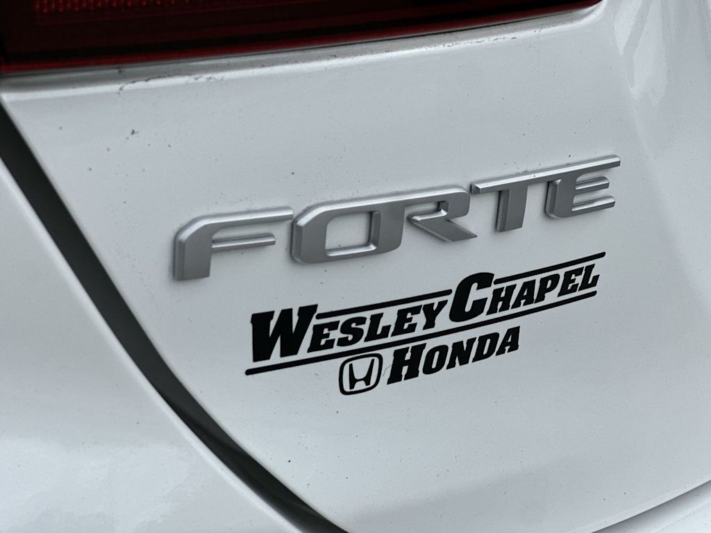 Thumbnail: 2023 Kia Forte - 18