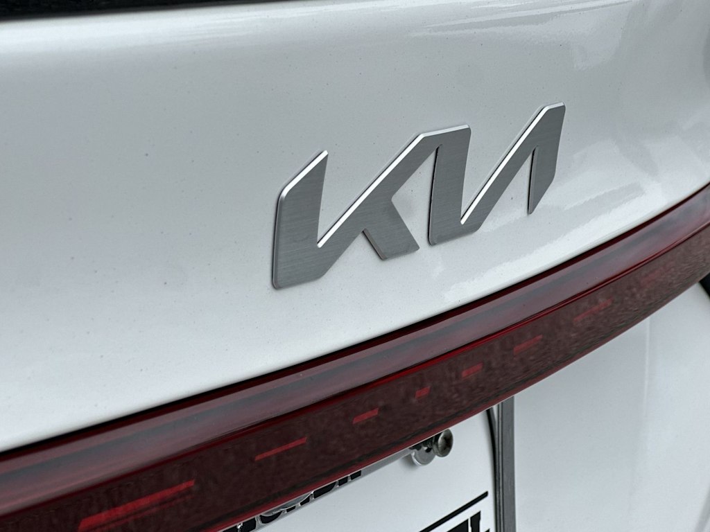 Thumbnail: 2023 Kia Forte - 6