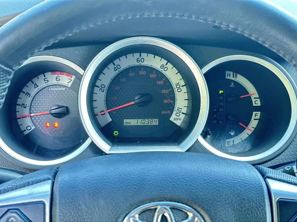 Thumbnail: 2015 Toyota Tacoma - 15