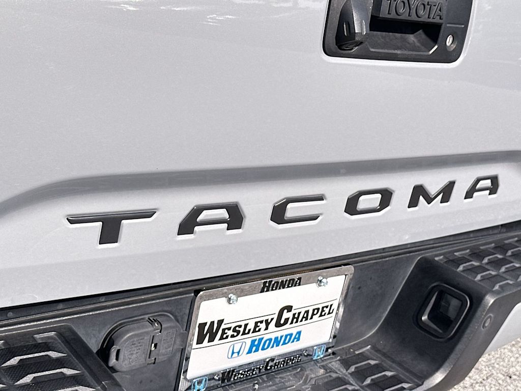 Thumbnail: 2021 Toyota Tacoma - 5