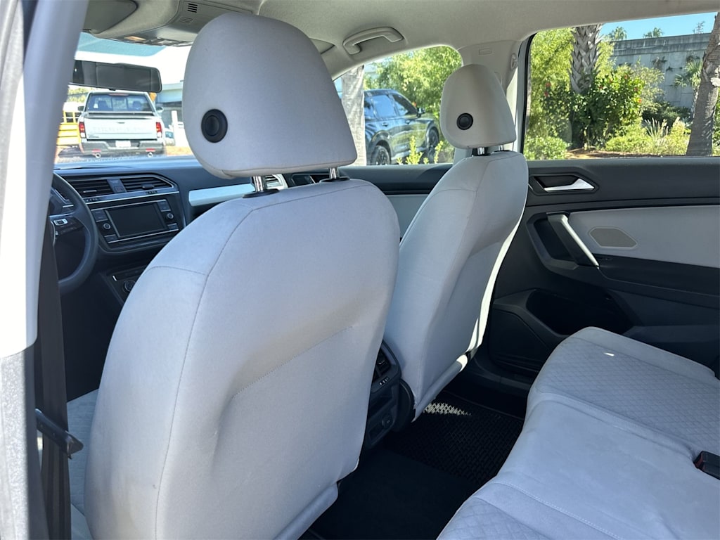 Thumbnail: 2019 Volkswagen Tiguan - 11