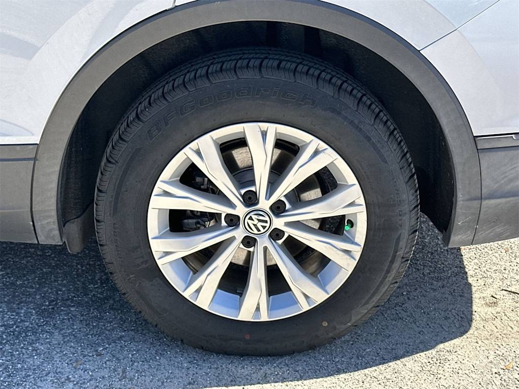 Thumbnail: 2019 Volkswagen Tiguan - 8