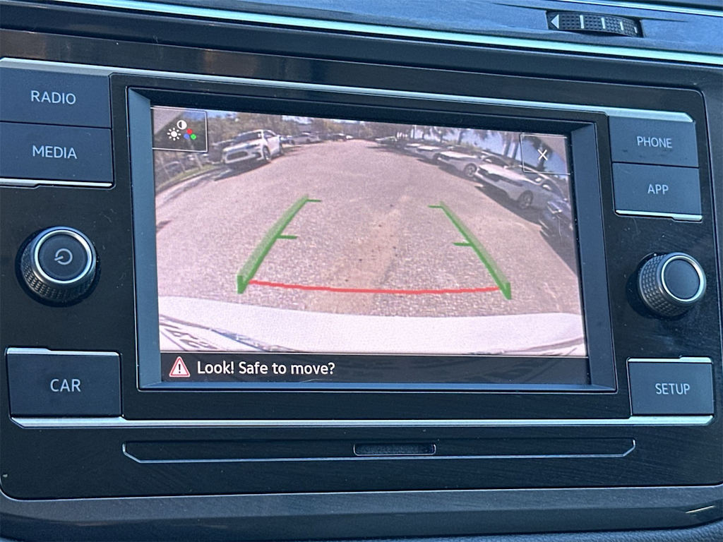 Thumbnail: 2019 Volkswagen Tiguan - 12