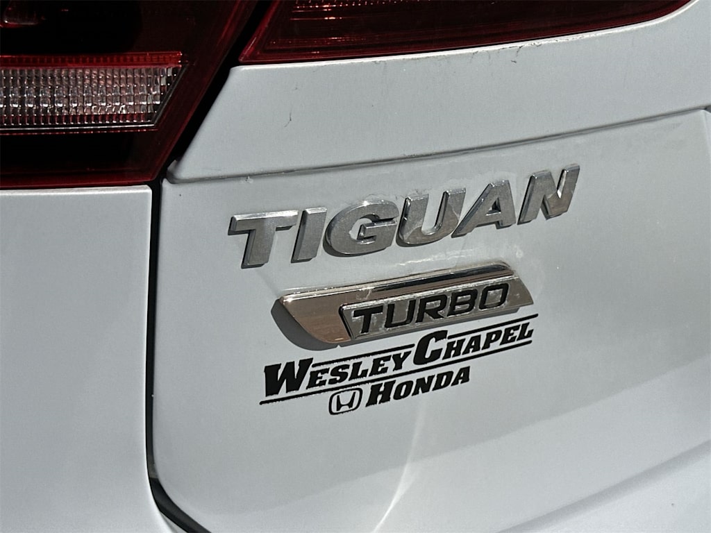 Thumbnail: 2019 Volkswagen Tiguan - 19