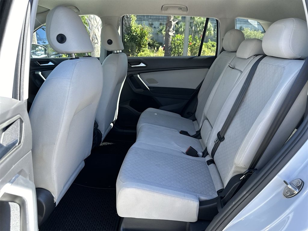 Thumbnail: 2019 Volkswagen Tiguan - 20