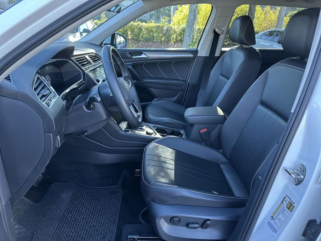 Thumbnail: 2024 Volkswagen Tiguan - 10