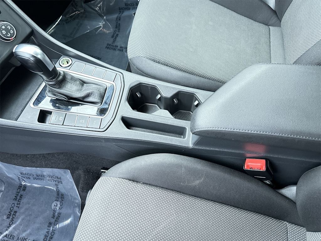 Thumbnail: 2021 Volkswagen Jetta - 13