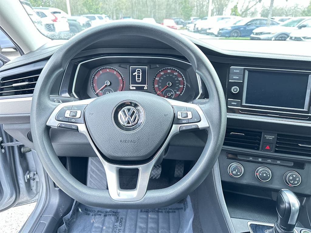 Thumbnail: 2021 Volkswagen Jetta - 2