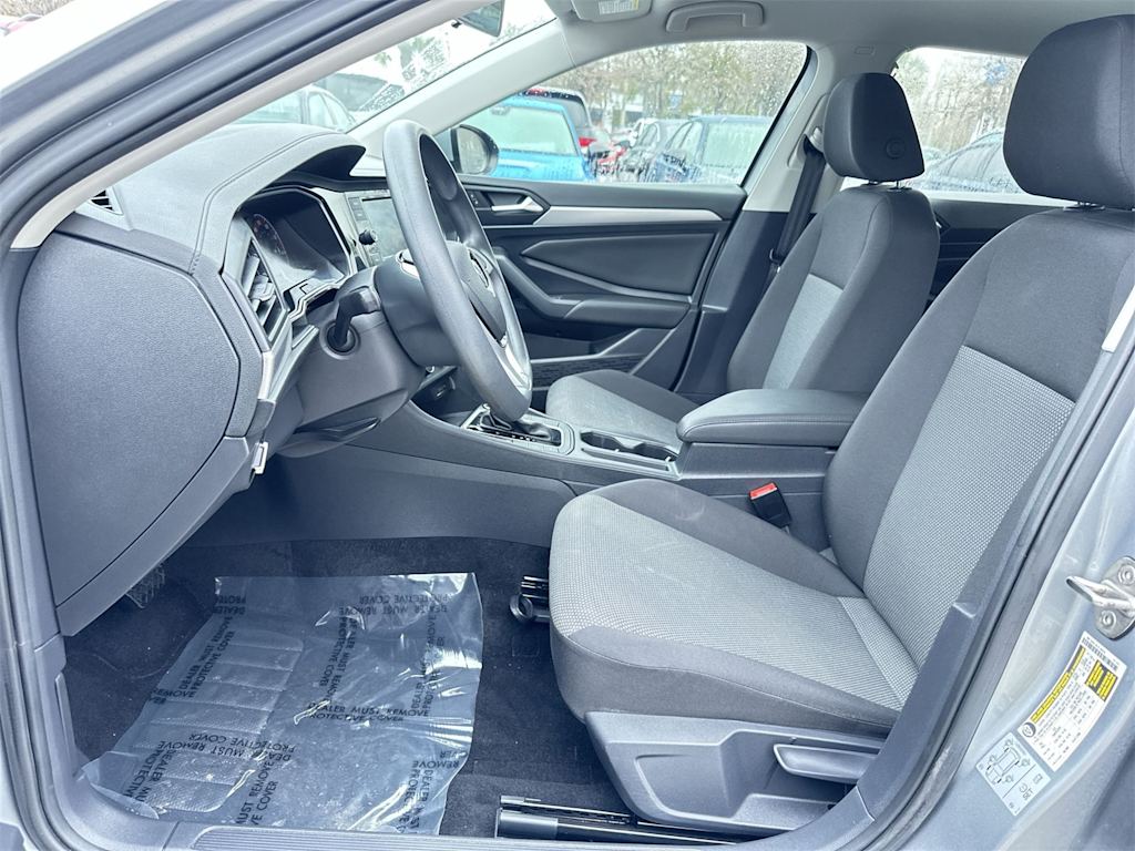 Thumbnail: 2021 Volkswagen Jetta - 10