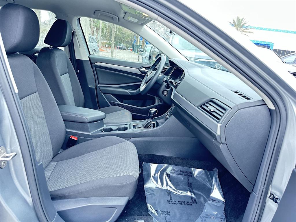 Thumbnail: 2021 Volkswagen Jetta - 21