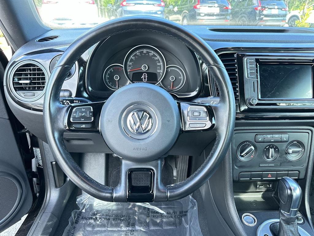 Thumbnail: 2018 Volkswagen Beetle - 9
