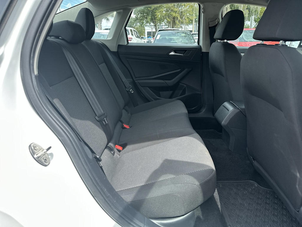 Thumbnail: 2019 Volkswagen Jetta - 21