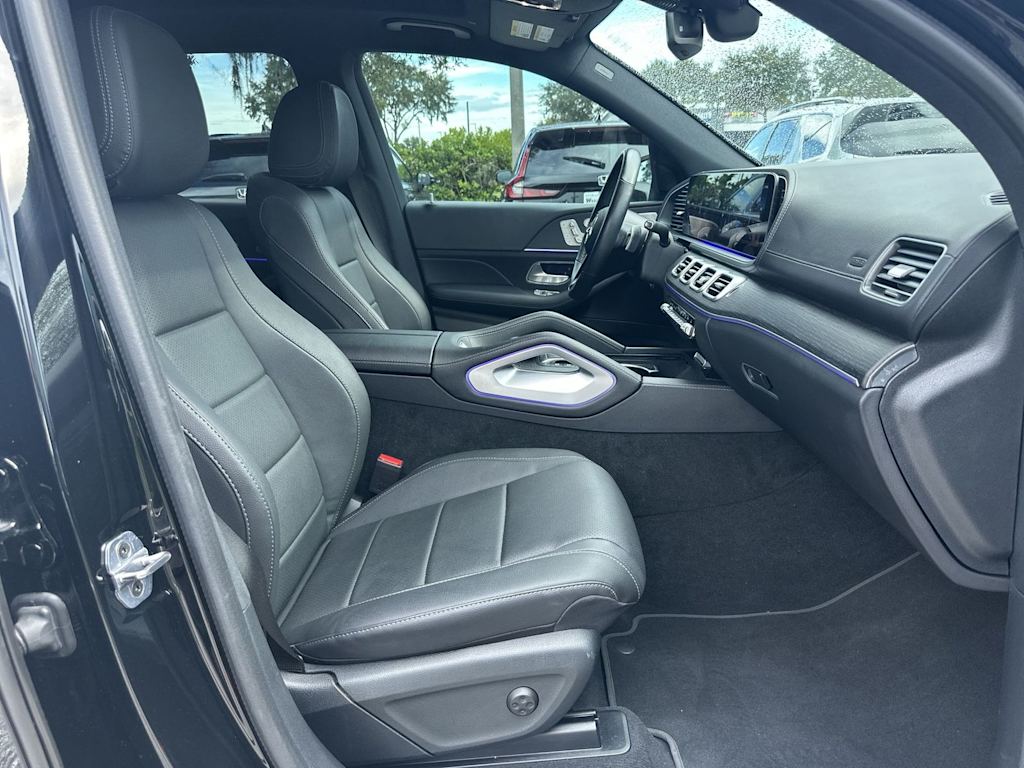 Thumbnail: 2025 Mercedes-Benz GLS - 10