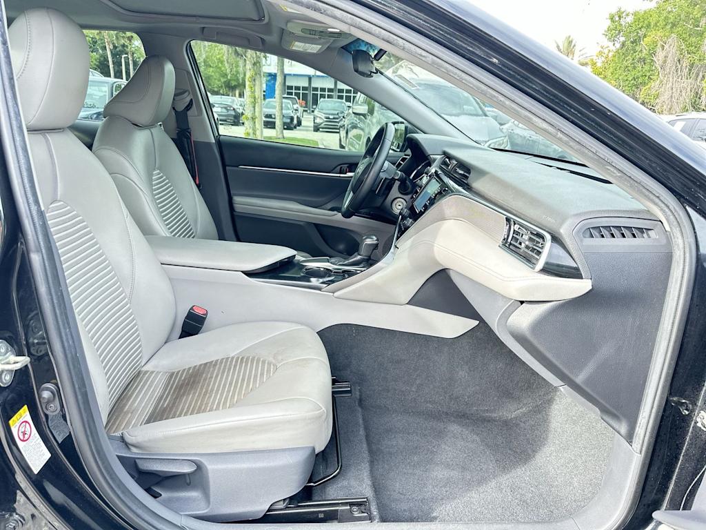 Thumbnail: 2018 Toyota Camry - 20