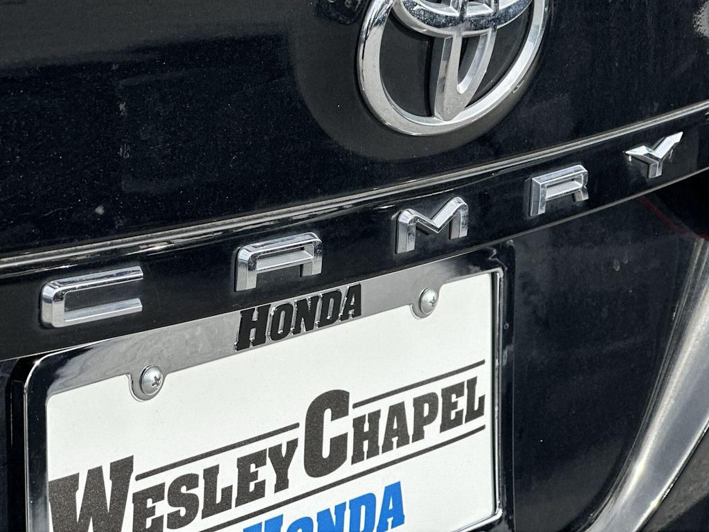 Thumbnail: 2018 Toyota Camry - 17