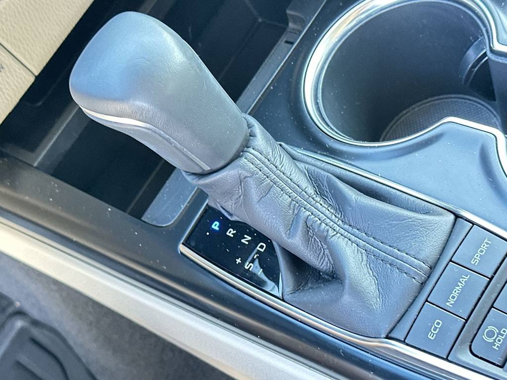 Thumbnail: 2019 Toyota Camry - 13