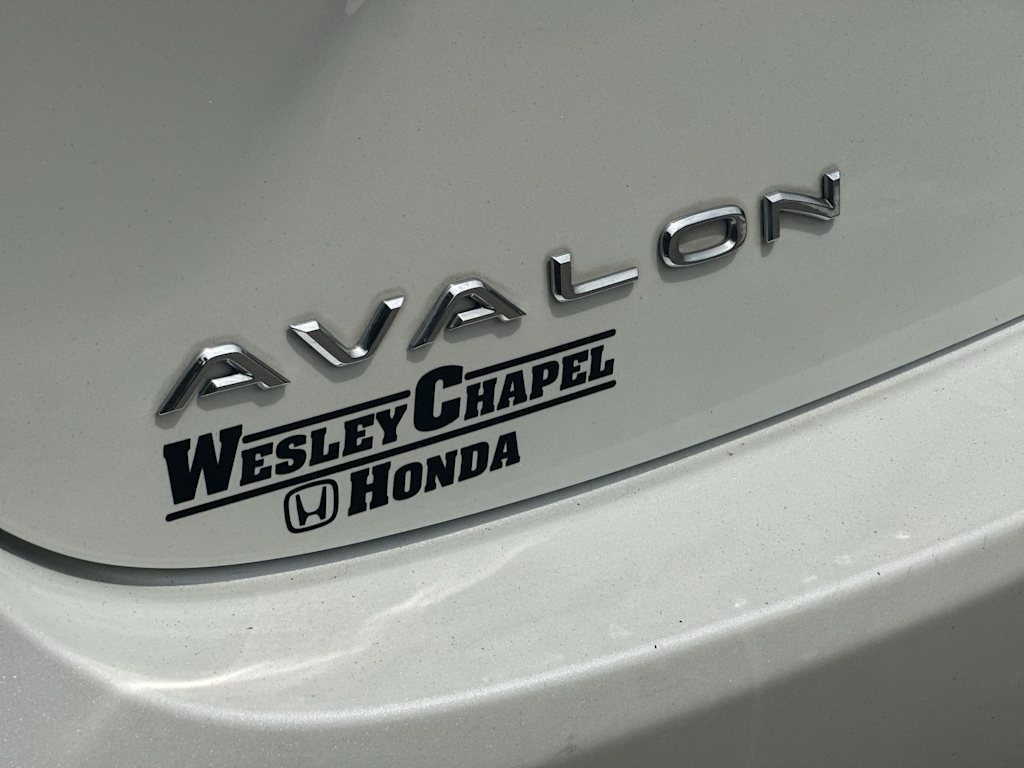 Thumbnail: 2016 Toyota Avalon - 21