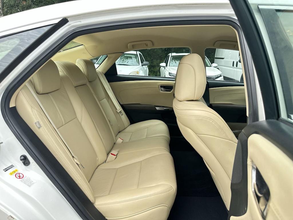 Thumbnail: 2016 Toyota Avalon - 24