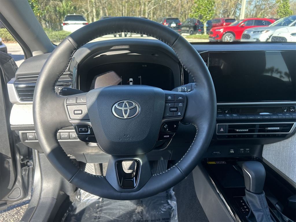 2025 Toyota Camry LE 2