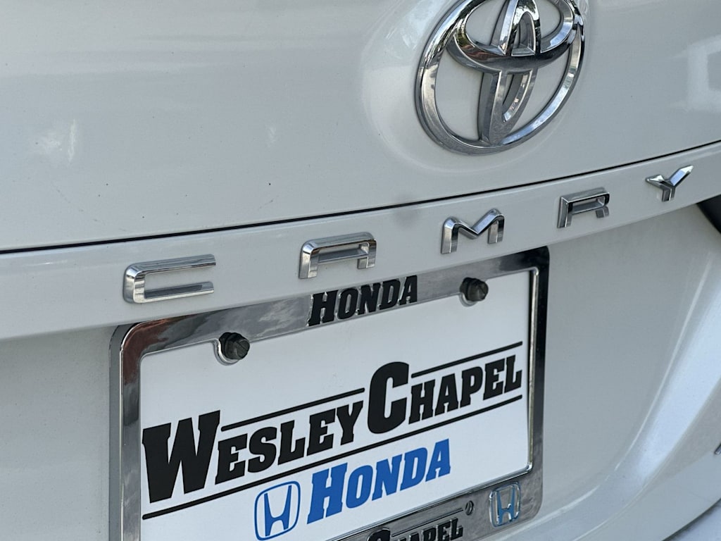 Thumbnail: 2022 Toyota Camry - 18
