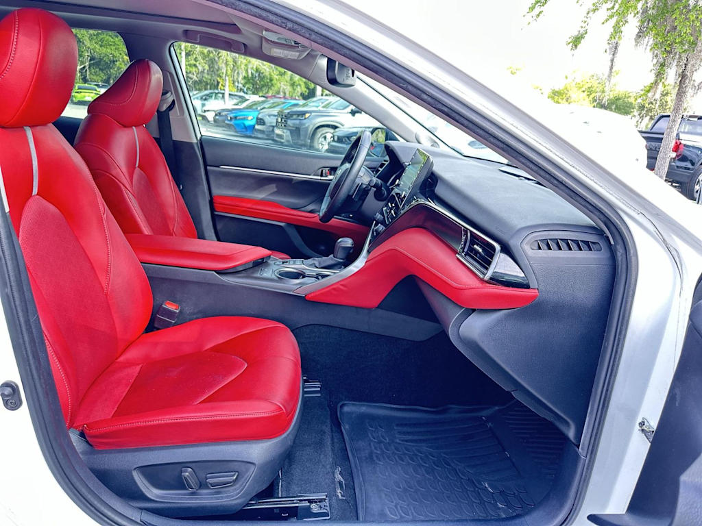 Thumbnail: 2022 Toyota Camry - 9