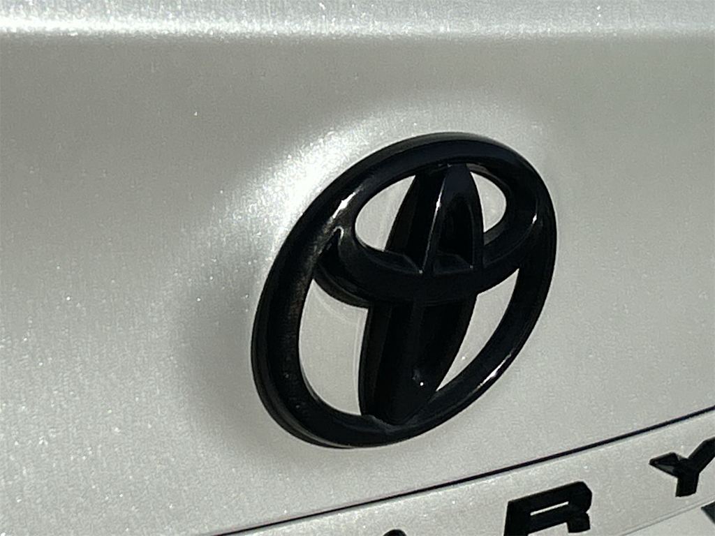 Thumbnail: 2021 Toyota Camry - 7