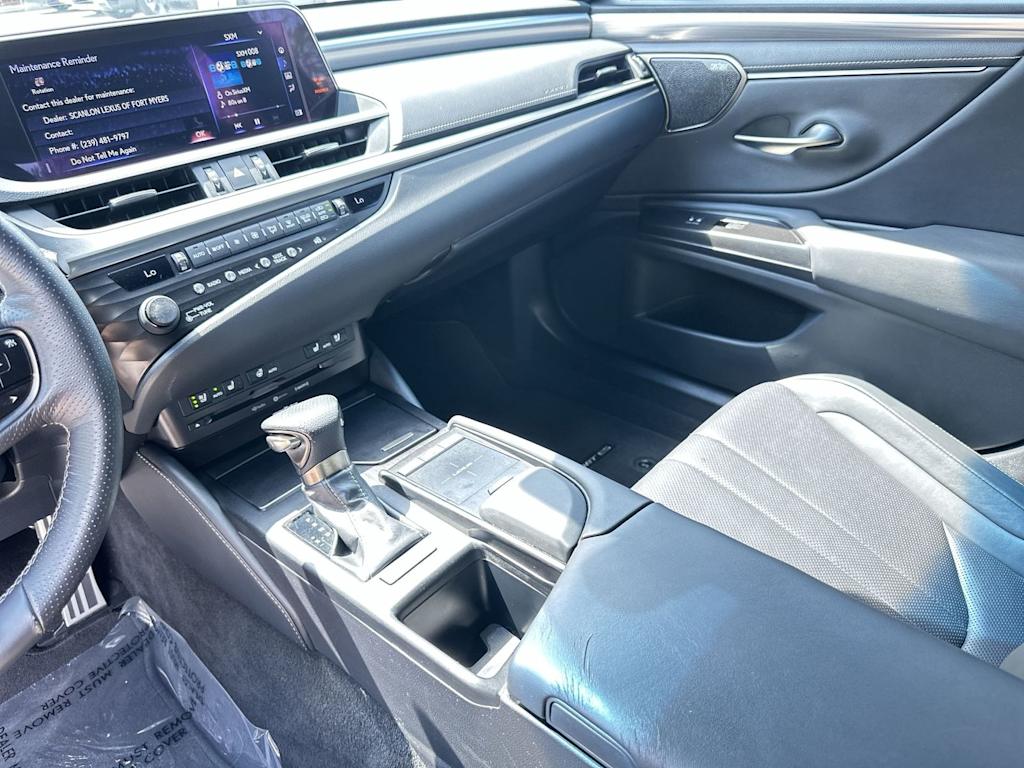 Thumbnail: 2019 Lexus ES - 9