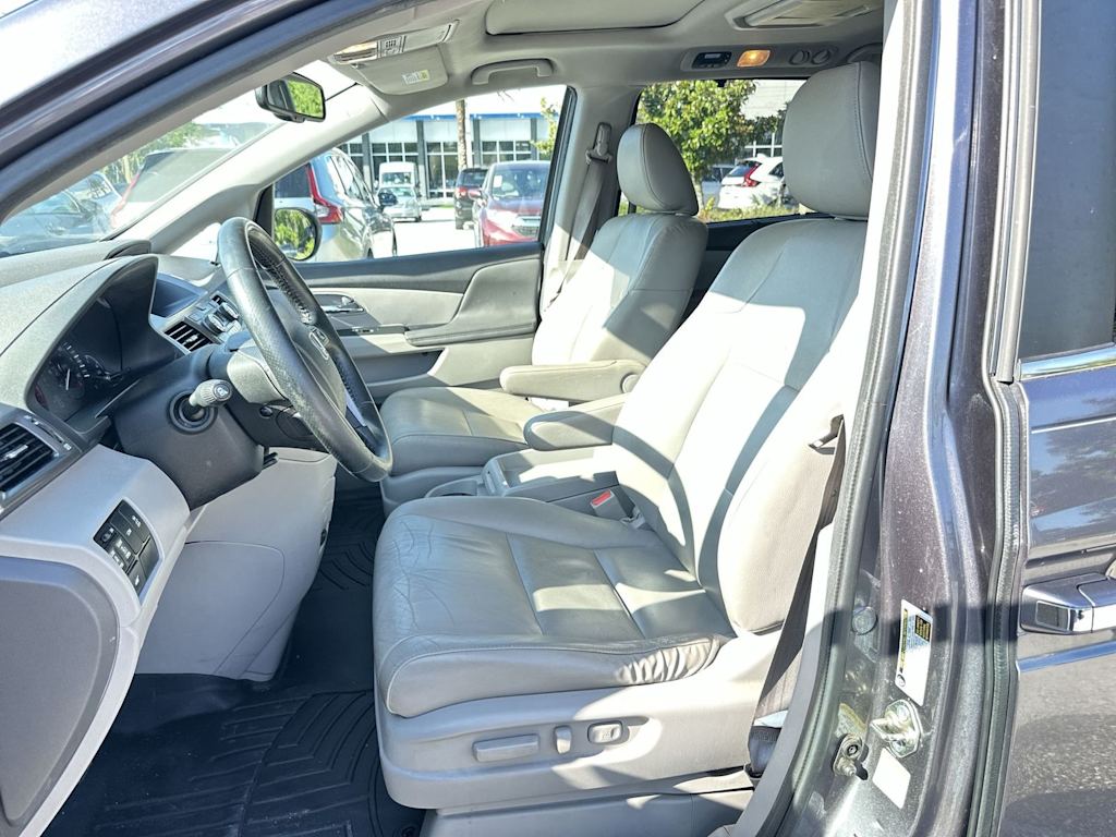 Thumbnail: 2015 Honda Odyssey - 10