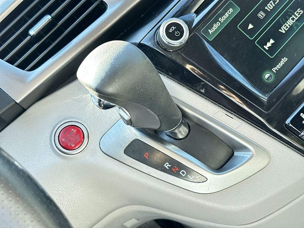 Thumbnail: 2015 Honda Odyssey - 13