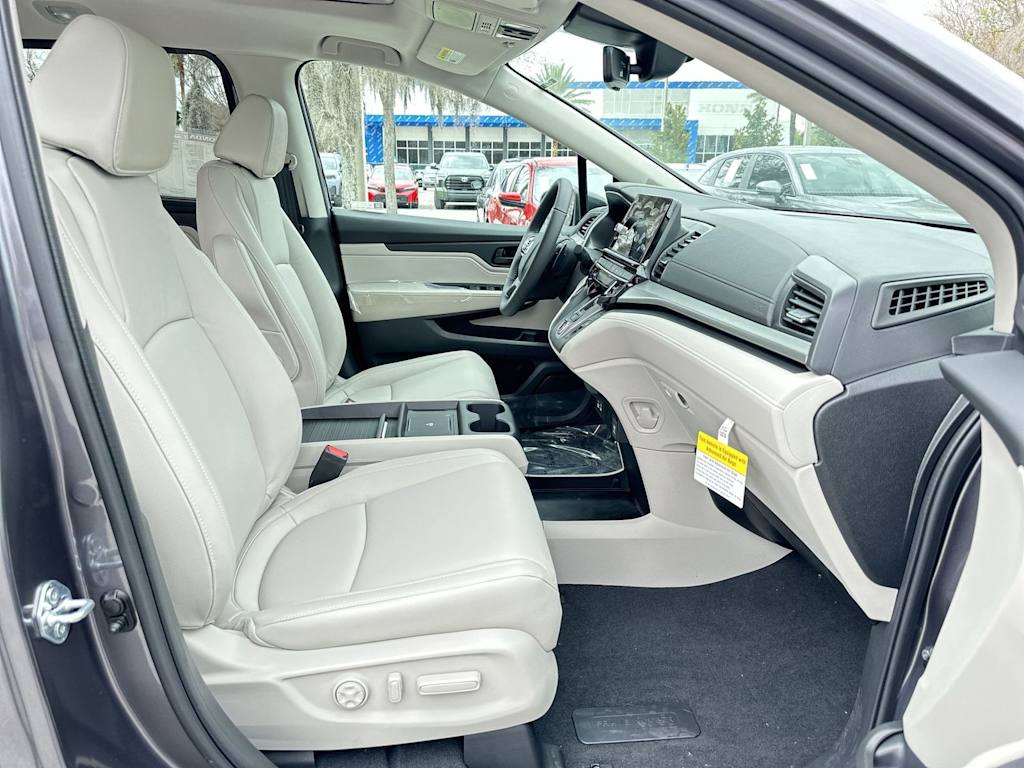 Thumbnail: 2026 Honda Odyssey - 10