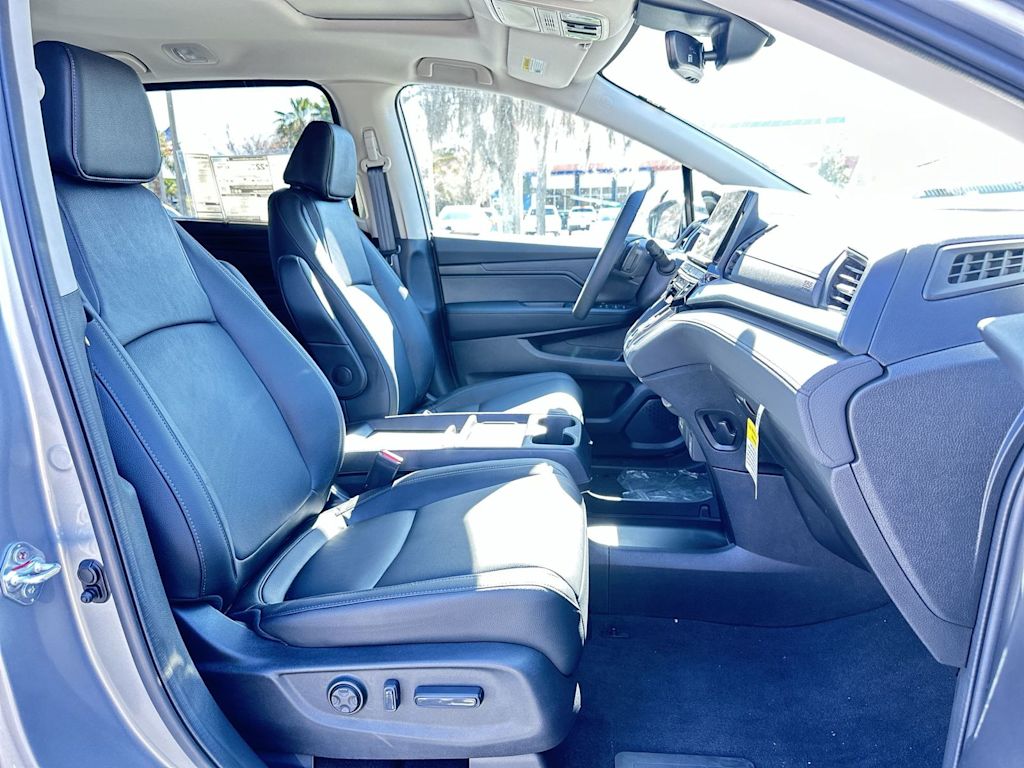 Thumbnail: 2026 Honda Odyssey - 23