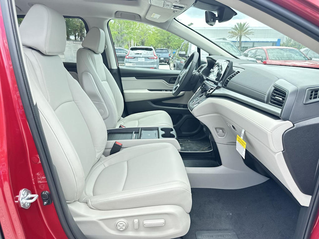 Thumbnail: 2026 Honda Odyssey - 21