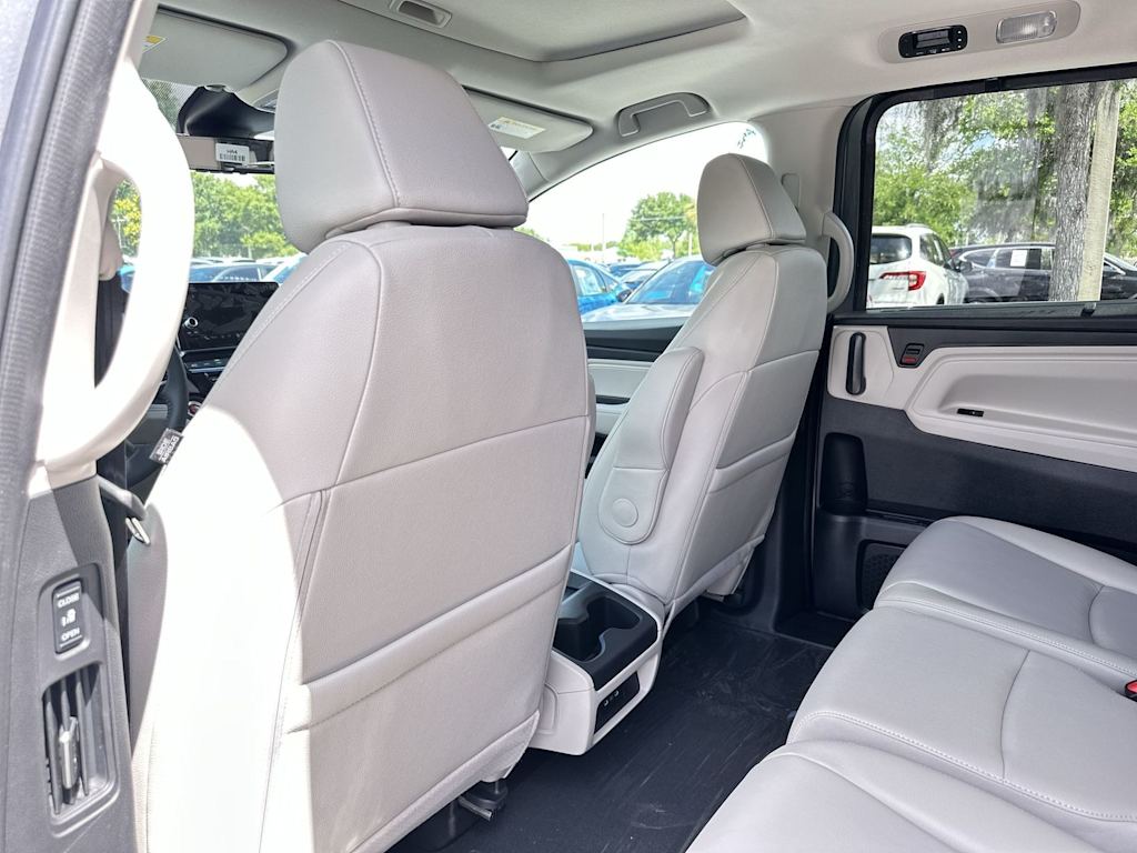 Thumbnail: 2026 Honda Odyssey - 18