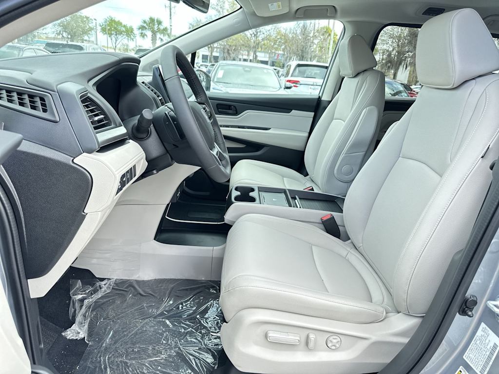 Thumbnail: 2026 Honda Odyssey - 10