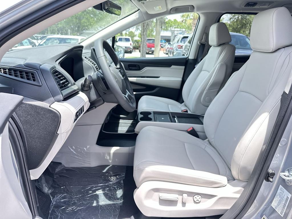 Thumbnail: 2026 Honda Odyssey - 9