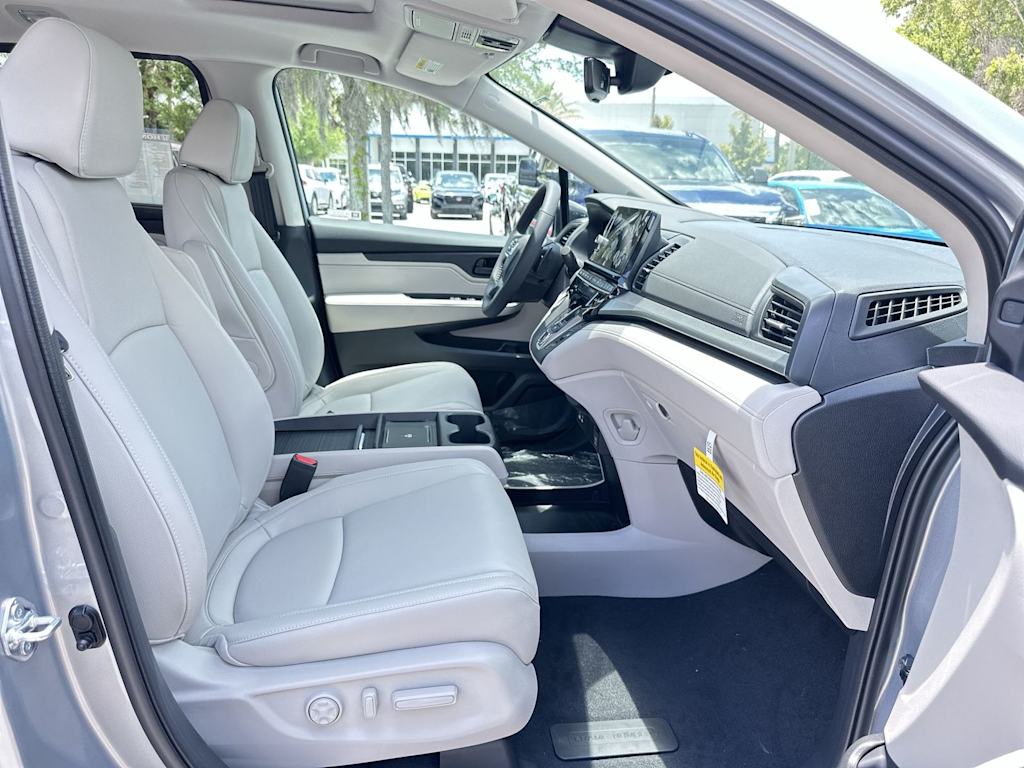 Thumbnail: 2026 Honda Odyssey - 10
