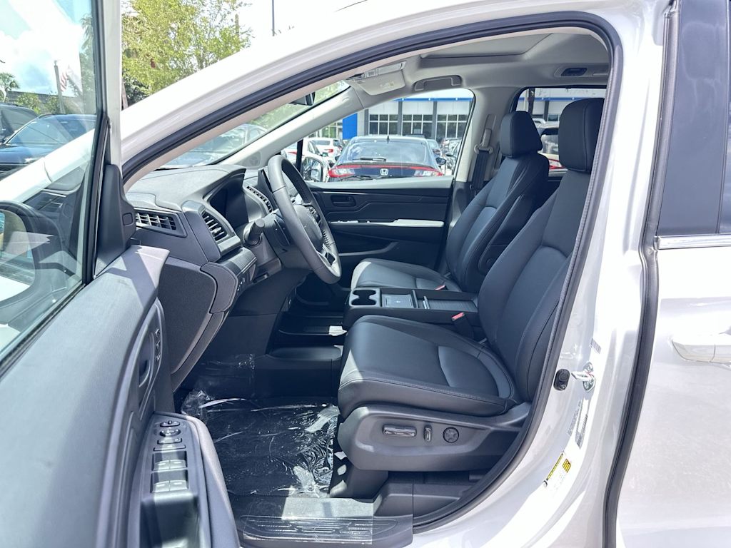 Thumbnail: 2026 Honda Odyssey - 10