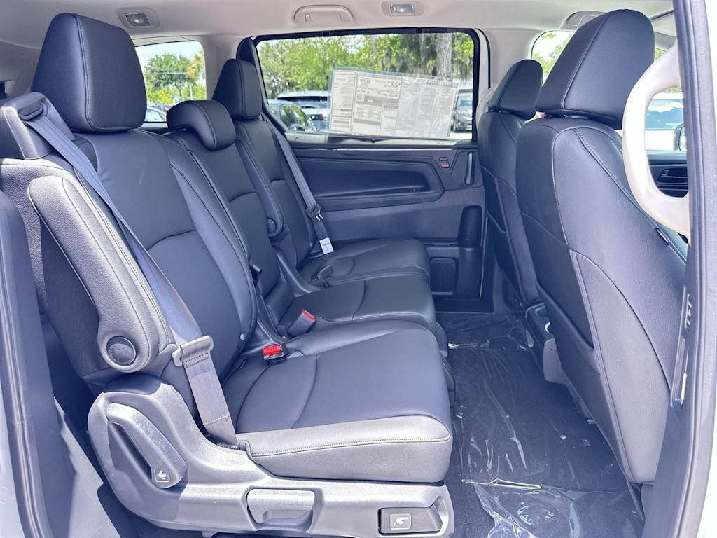 Thumbnail: 2026 Honda Odyssey - 21