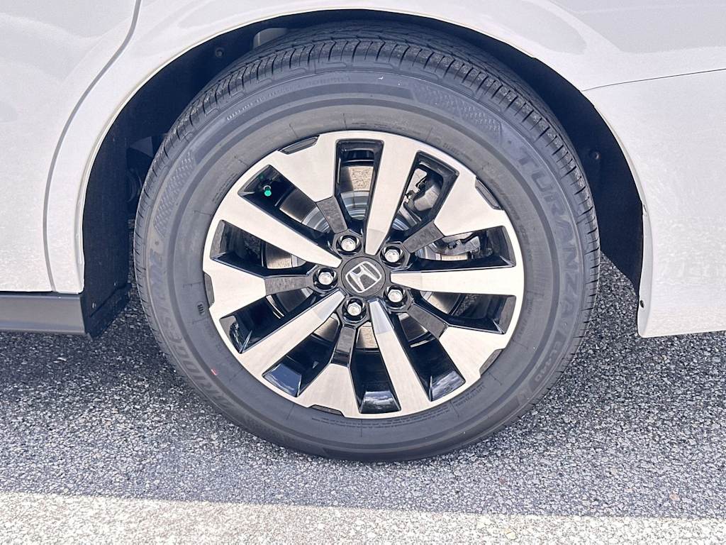 Thumbnail: 2026 Honda Odyssey - 18