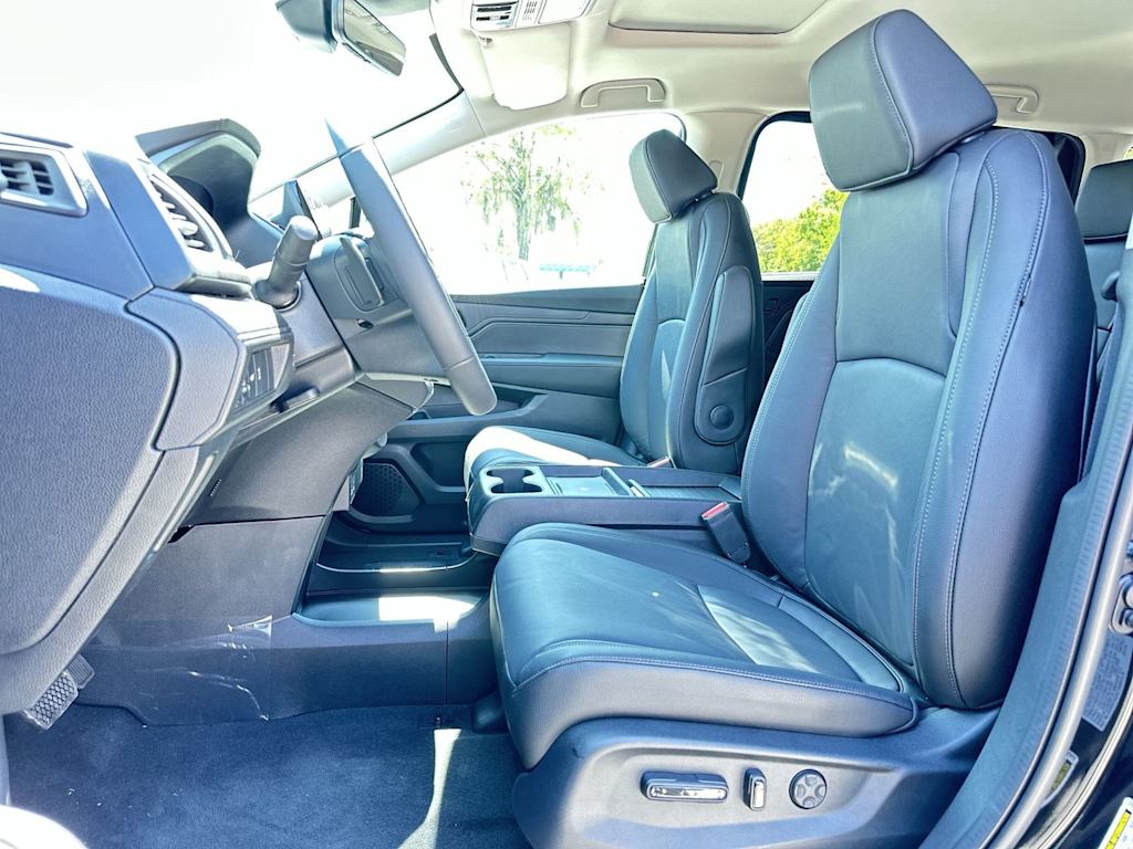 Thumbnail: 2026 Honda Odyssey - 8